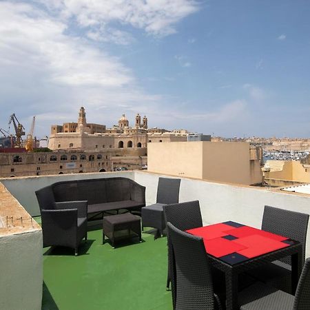 Traditional & Modern Maltese Townhouse - Rooftop Terrace And Sea Views, Close To Birgu Waterfront Cospicua Exterior photo
