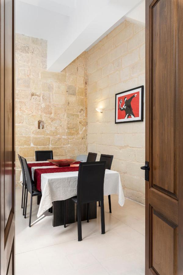 Traditional & Modern Maltese Townhouse - Rooftop Terrace And Sea Views, Close To Birgu Waterfront Cospicua Exterior photo