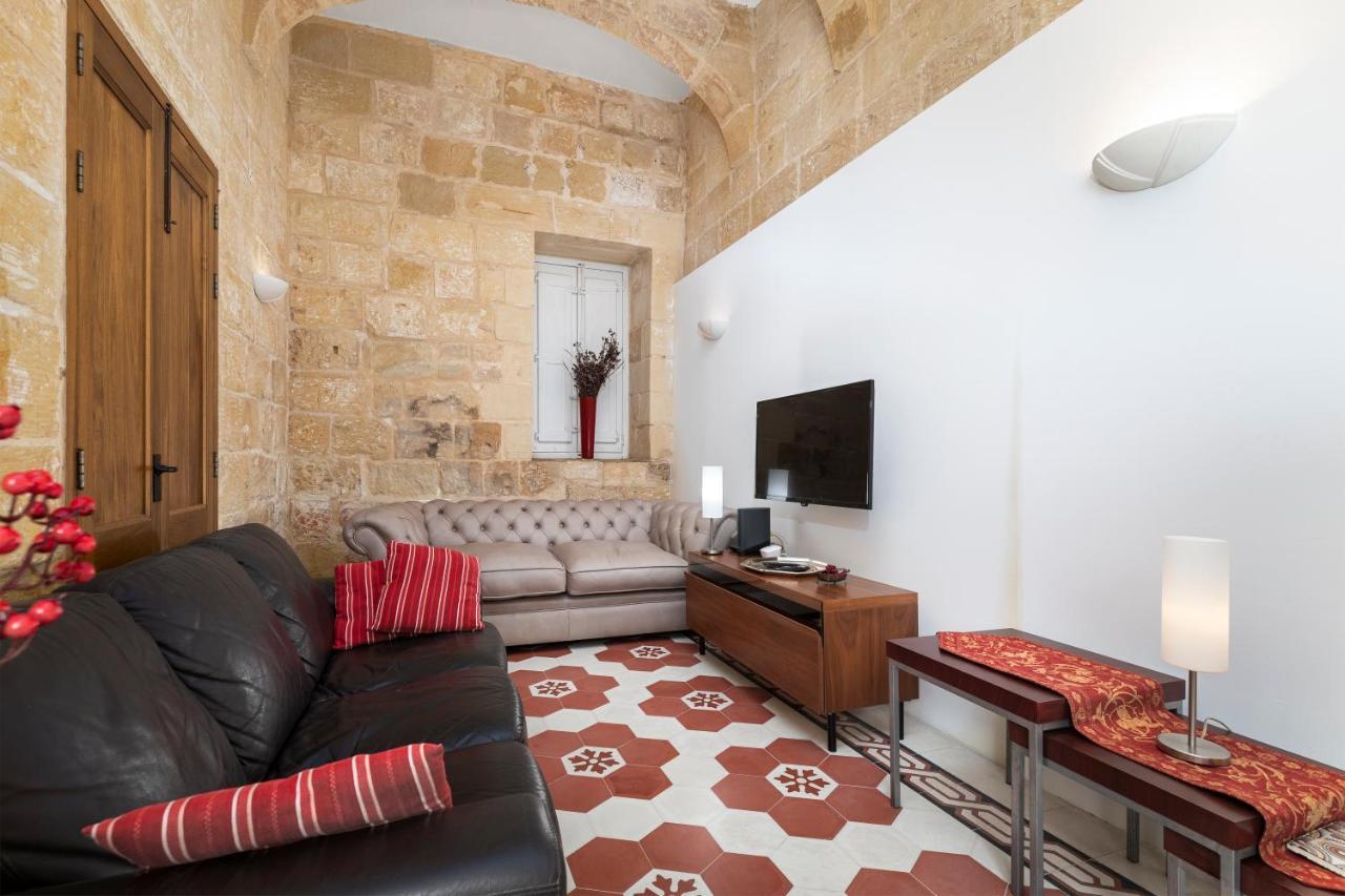 Traditional & Modern Maltese Townhouse - Rooftop Terrace And Sea Views, Close To Birgu Waterfront Cospicua Exterior photo