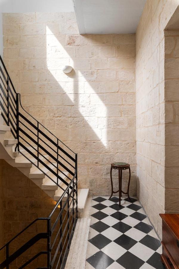 Traditional & Modern Maltese Townhouse - Rooftop Terrace And Sea Views, Close To Birgu Waterfront Cospicua Exterior photo