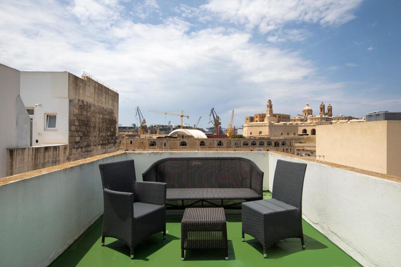 Traditional & Modern Maltese Townhouse - Rooftop Terrace And Sea Views, Close To Birgu Waterfront Cospicua Exterior photo
